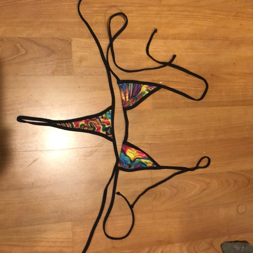 NVR strings bikini